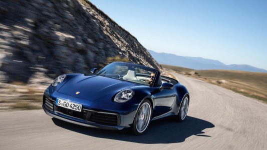 El Porsche 911 prescinde de su techo en el Porsche 911 Cabriolet 2019