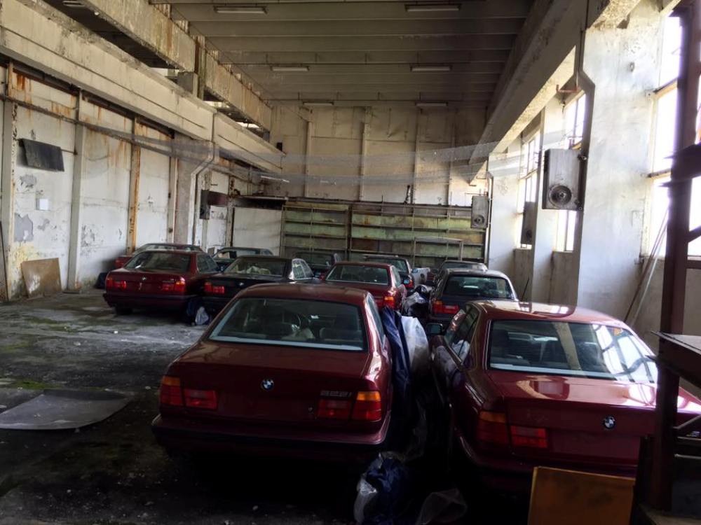 Hallan once BMW Serie 5 E34 de 1994 sin estrenar en Bulgaria