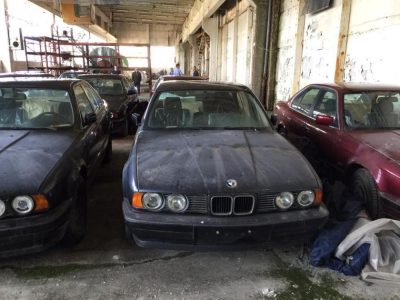 Hallan once BMW Serie 5 E34 de 1994 sin estrenar en Bulgaria