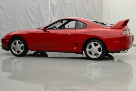 La burbuja de los Toyota Supra MKIV sigue aumentando: ¡Se ha vendido una unidad por 121.000 dólares!