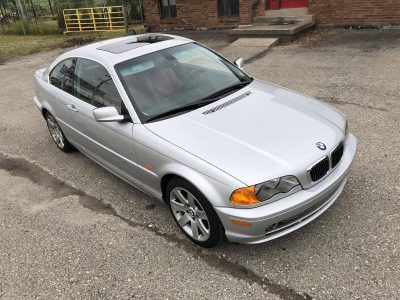 ¿Quieres un BMW 330Ci de 2001 con 1.374 kilómetros? Ahora puede ser tuyo