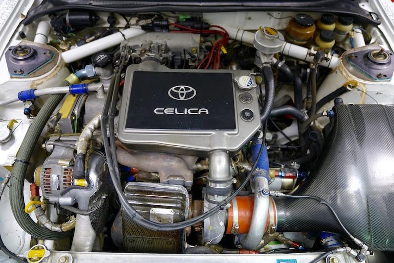 A subasta este Toyota Celica ST185 Turbo 4WD Grupo A: ¿Cuánto estarías dispuesto a pagar por él?