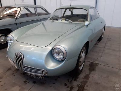 ¿Cuánto dinero serías capaz de gastar en un Alfa Romeo GIulietta SZ que ha estado parado 35 años?