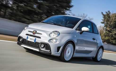 El Abarth 595 esseesse vuelve como el 595 más potente de la gama: 180 CV de potencia