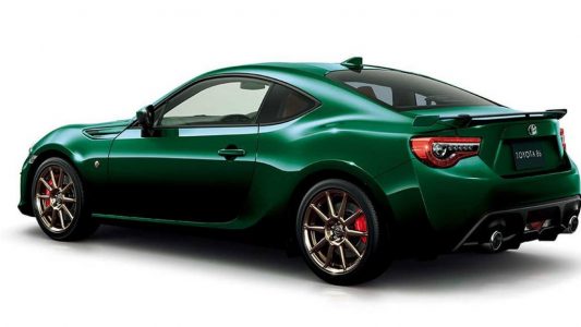 El Toyota GT86 recibe un toque inglés para el mercado japones: "British Green Limited"