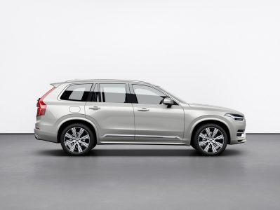 El Volvo XC90 2019: Ahora con el sistema de frenada regenerativa KERS