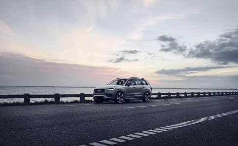 El Volvo XC90 2019: Ahora con el sistema de frenada regenerativa KERS