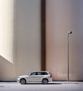 El Volvo XC90 2019: Ahora con el sistema de frenada regenerativa KERS