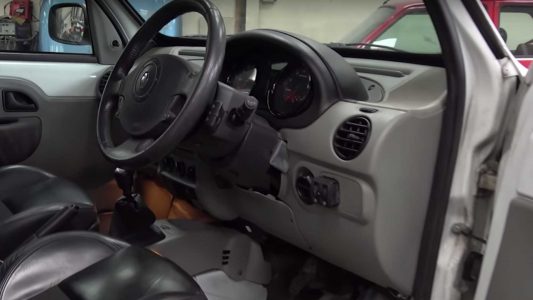 Esta Renault Kangoo sí que mola: ¡Tiene un motor de Mégane R.S. y 225 CV!