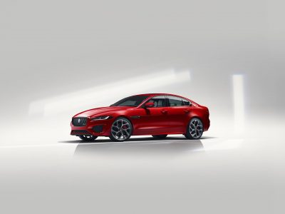 Jaguar XE 2019: Adiós a los motores V6