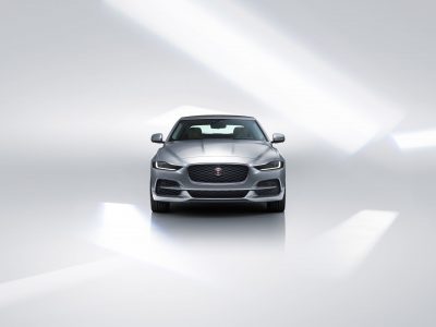 Jaguar XE 2019: Adiós a los motores V6