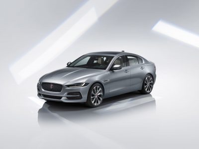 Jaguar XE 2019: Adiós a los motores V6