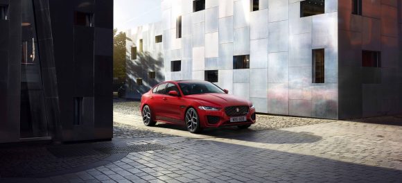 Jaguar XE 2019: Adiós a los motores V6