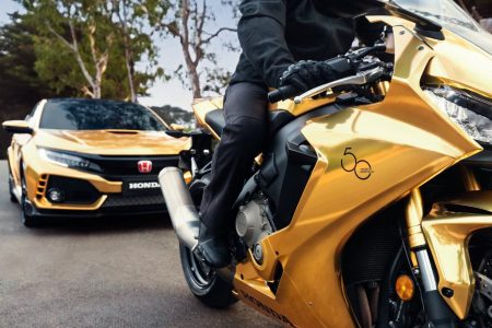 ¿Qué te parecen los Honda NSX y Type R vinilados de dorado por el 50 aniversario de Honda en Australia?