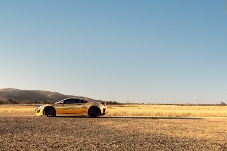 ¿Qué te parecen los Honda NSX y Type R vinilados de dorado por el 50 aniversario de Honda en Australia?