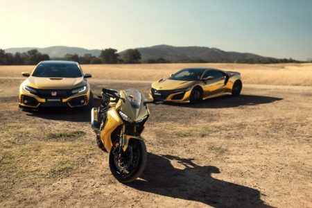 ¿Qué te parecen los Honda NSX y Type R vinilados de dorado por el 50 aniversario de Honda en Australia?