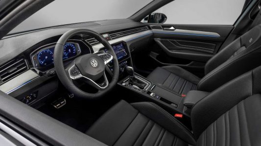 Volkswagen Passat Variant R-Line Edition: Traje deportivo para el familiar