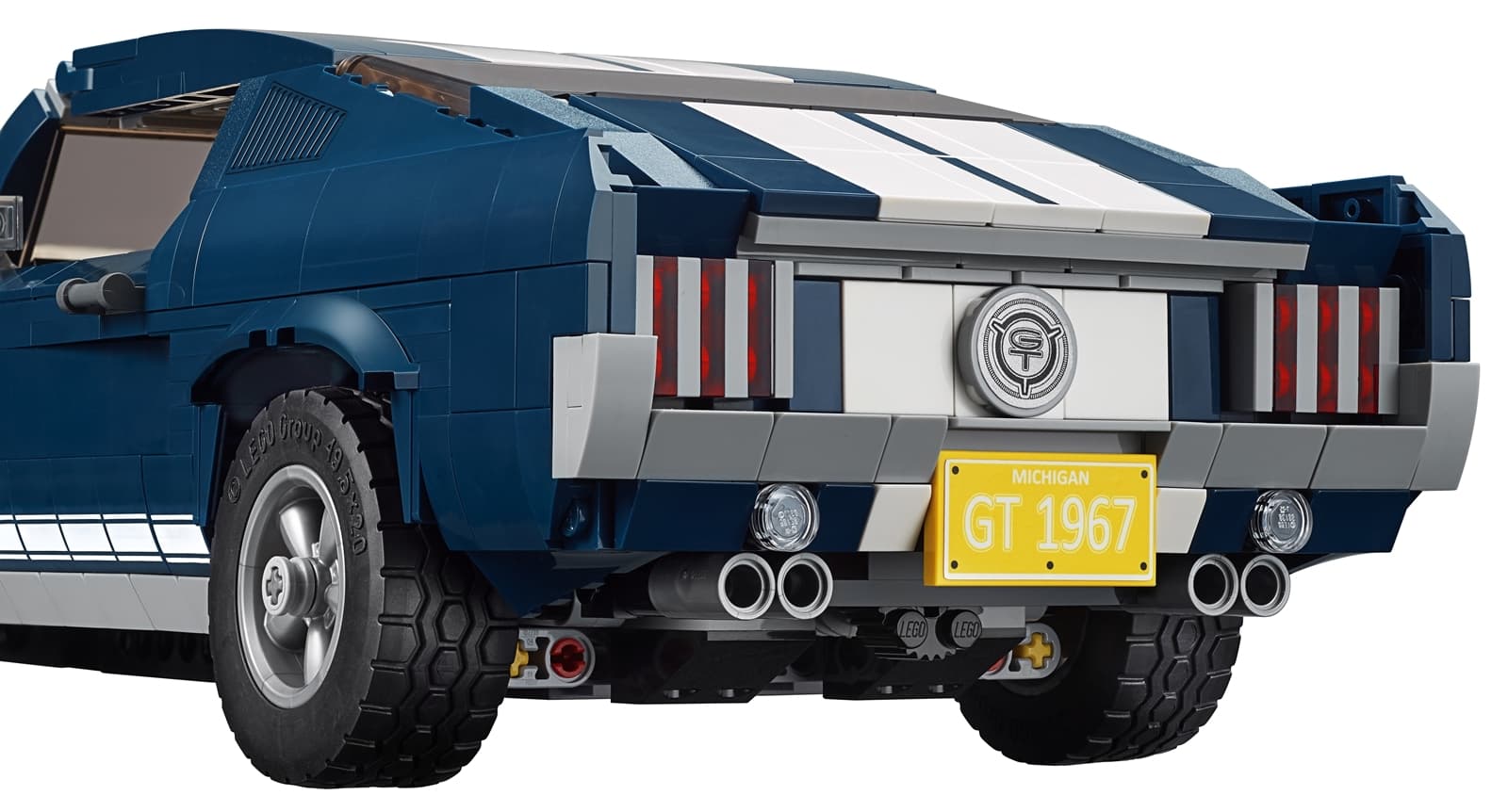 ¡Ya puedes montarte tu propio Ford Mustang del '67 con piezas de LEGO!