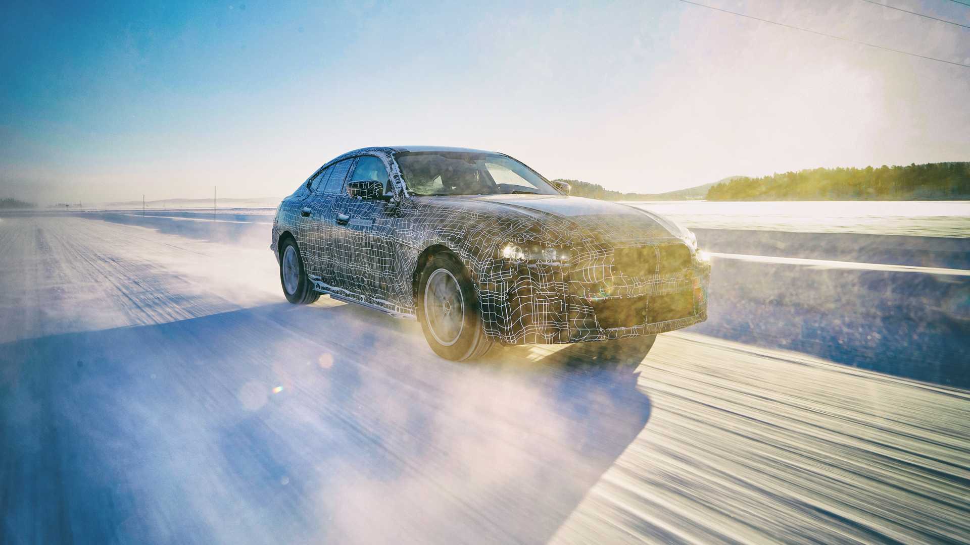 BMW anticipa los tres nuevos modelos de la submarca "i", ¡prepárate!