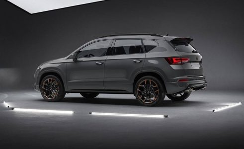 CUPRA Ateca Special Edition: Con escape Akrapovic y ración extra de fibra de carbono