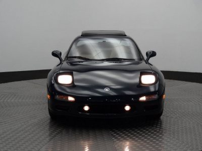 Alguien ha pagado más de 60.000 euros por un Mazda RX7 FD con 7322 kilómetros