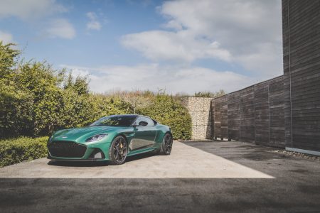 Así luce el primer Aston Martin DBS 59 salido de fábrica