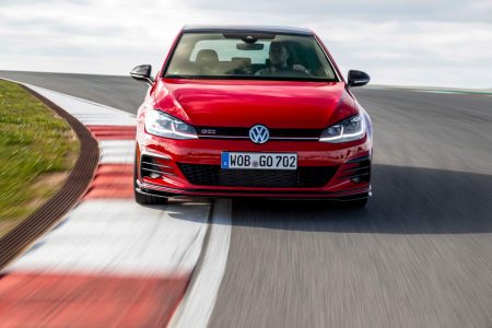 El Volkswagen Golf GTI TCR aterriza en España con 290 CV: Desde 43.600 euros