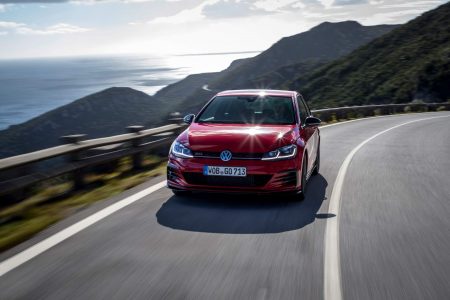 El Volkswagen Golf GTI TCR aterriza en España con 290 CV: Desde 43.600 euros