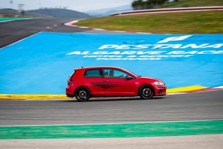 El Volkswagen Golf GTI TCR aterriza en España con 290 CV: Desde 43.600 euros