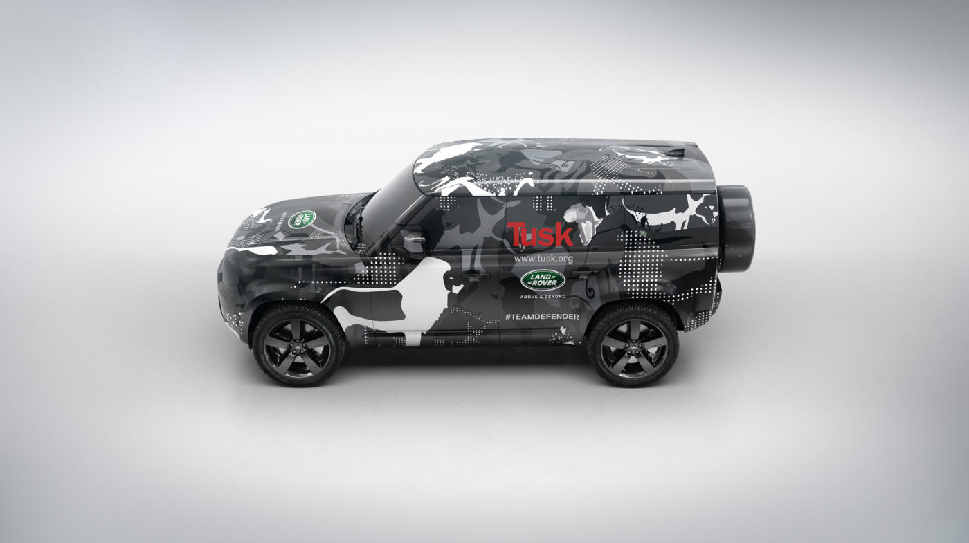 Oficial: Land Rover nos enseña el nuevo Defender en su hábitat natural, lo veremos este año