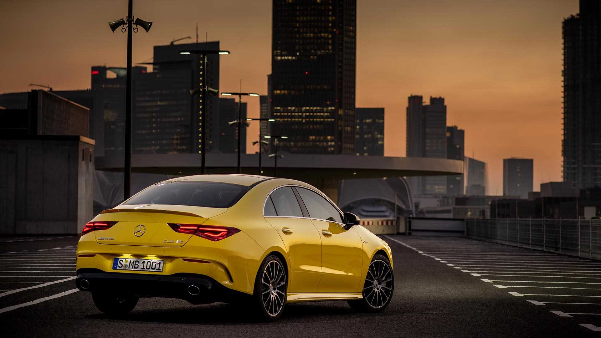 Oficial: Mercedes AMG CLA 35, potente, rápido y atractivo