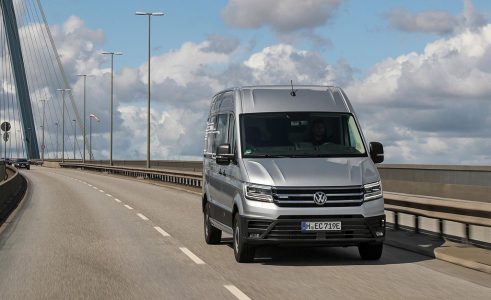 Ya disponible en España la Volkswagen e-Crafter eléctrica: 170 km de autonomía y un precio de 81.130 euros