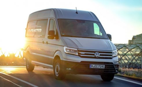 Ya disponible en España la Volkswagen e-Crafter eléctrica: 170 km de autonomía y un precio de 81.130 euros