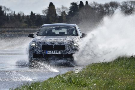 El BMW Serie 1 2020 comienza su destape: Con instrumentación digital