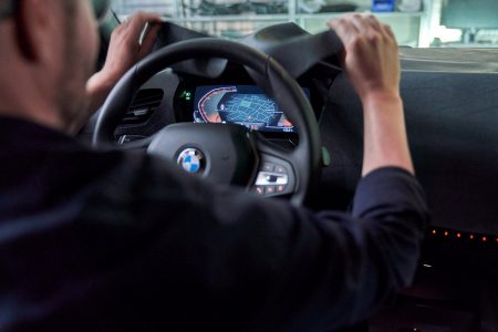 El BMW Serie 1 2020 comienza su destape: Con instrumentación digital