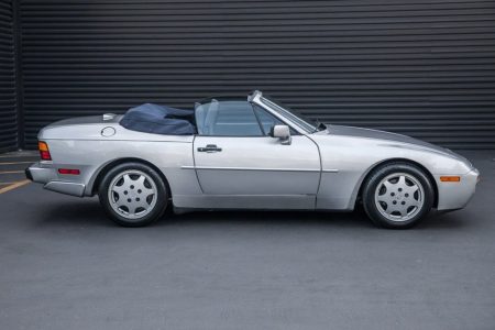 Este Porsche 944 S2 Cabriolet de 1990 con menos de 8.000 kilómetros busca dueño