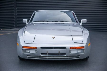 Este Porsche 944 S2 Cabriolet de 1990 con menos de 8.000 kilómetros busca dueño