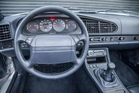 Este Porsche 944 S2 Cabriolet de 1990 con menos de 8.000 kilómetros busca dueño