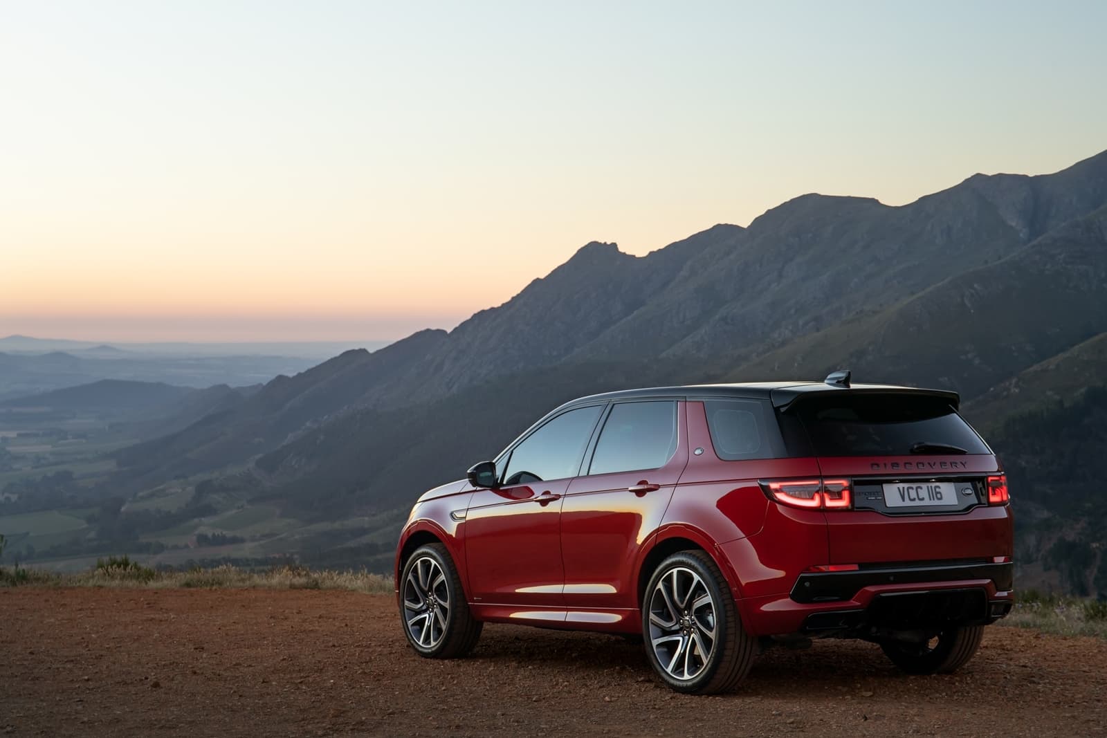 Land Rover Discovery Sport 2020: Profunda renovación del SUV de 7 plazas