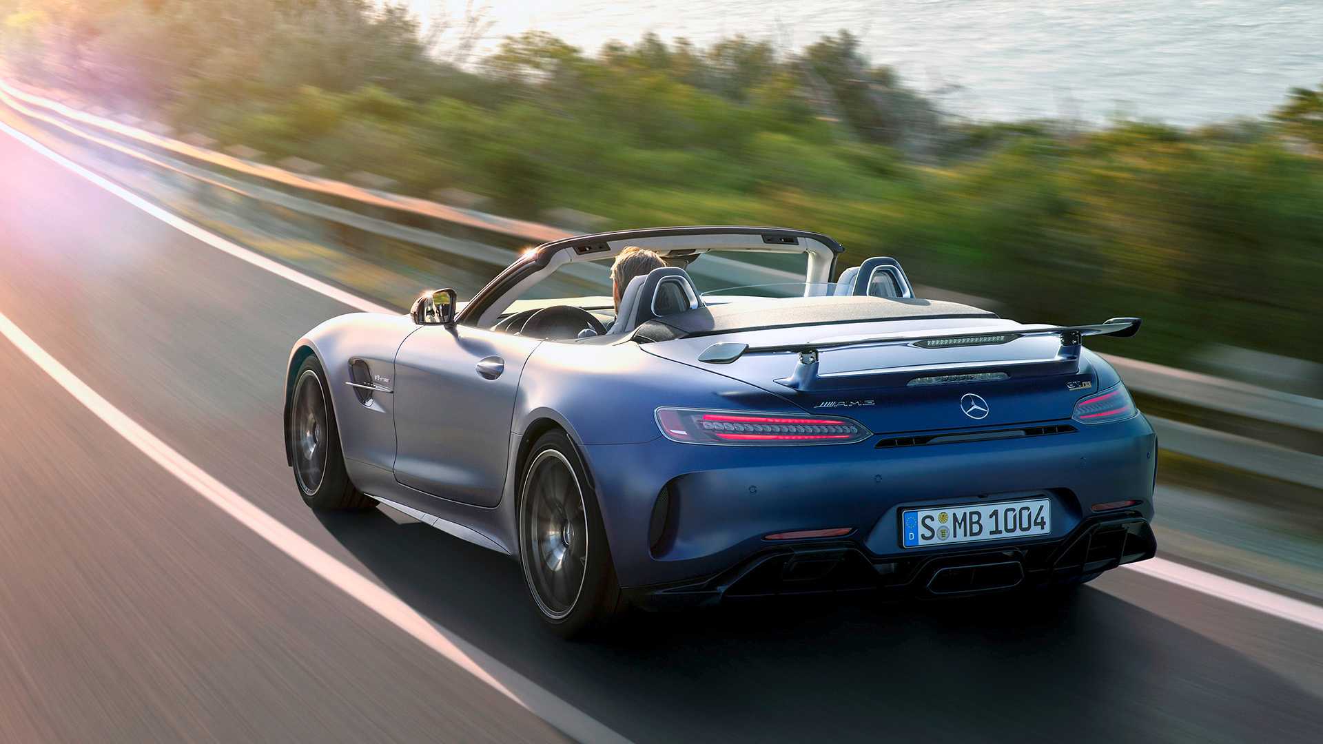 Ya disponible el espectacular Mercedes-AMG GT R Roadster: Desde 250.000 euros