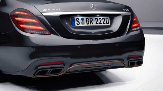 Despedirte del motor V12 biturbo con el Mercedes-AMG S 65 Final Edition no es barato: 348.878 euros