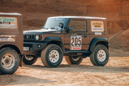 El Suzuki Jimny de Delta 44 homenajea al Rally París-Dakar