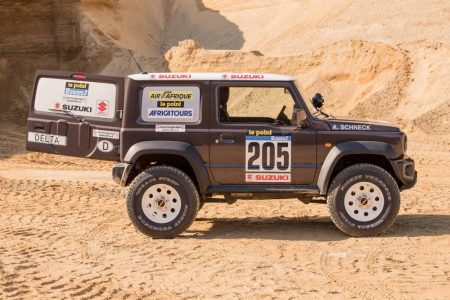 El Suzuki Jimny de Delta 44 homenajea al Rally París-Dakar