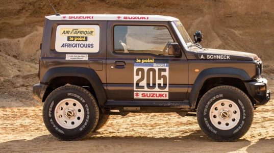 El Suzuki Jimny de Delta 44 homenajea al Rally París-Dakar