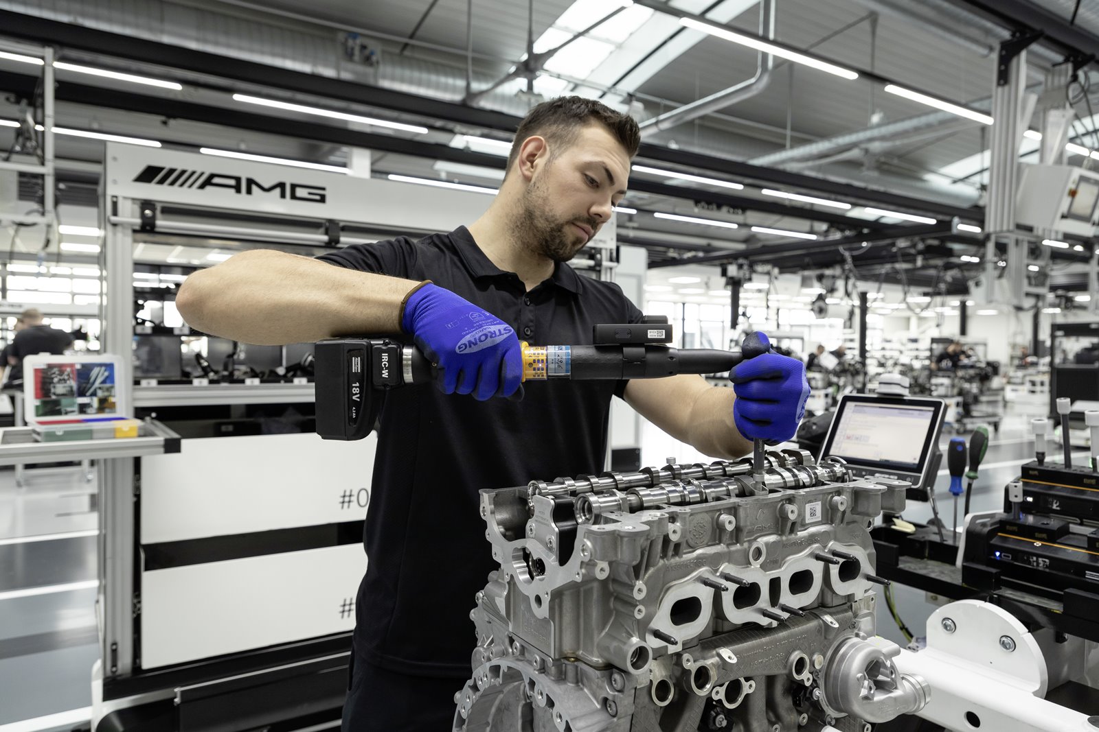 Motor M 139 de Mercedes-AMG: 421 CV para el cuatro cilindros más potente del mundo