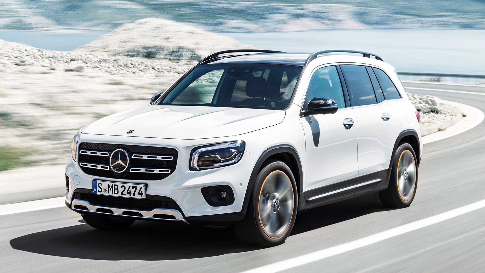 Oficial: Mercedes GLB, llega el pequeño todoterreno alemán