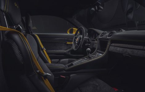 Porsche 718 Cayman GT4 y 718 Spyder GT4: Con motores atmosféricos de la vieja escuela
