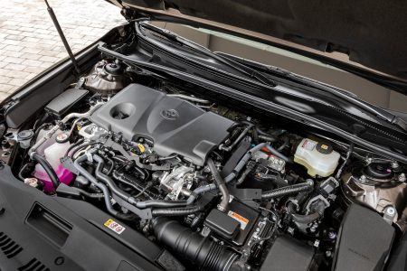 Toyota Camry Hybrid 2019: Sólo con motor híbrido y a partir de 32.300 euros