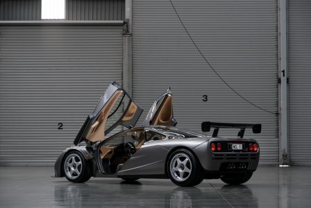 A subasta uno de los dos McLaren F1 'LM-Specification' construidos (homologados para calle)