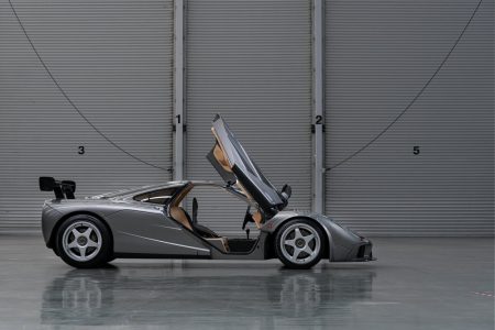 A subasta uno de los dos McLaren F1 'LM-Specification' construidos (homologados para calle)